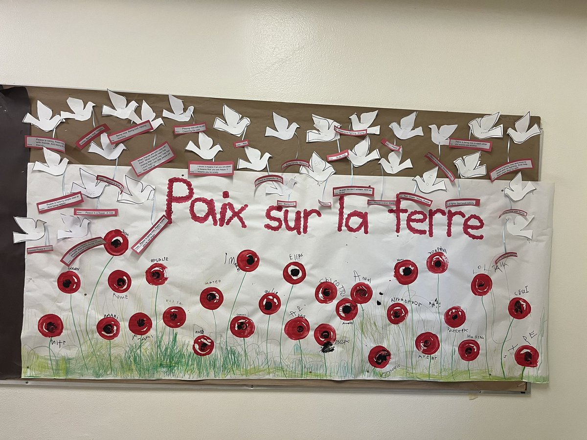 Our wonderful Kindergarten class showed peace ✌️ this Remembrance Day
#LestWeForget2023 #frenchimmersion #PeaceForAll