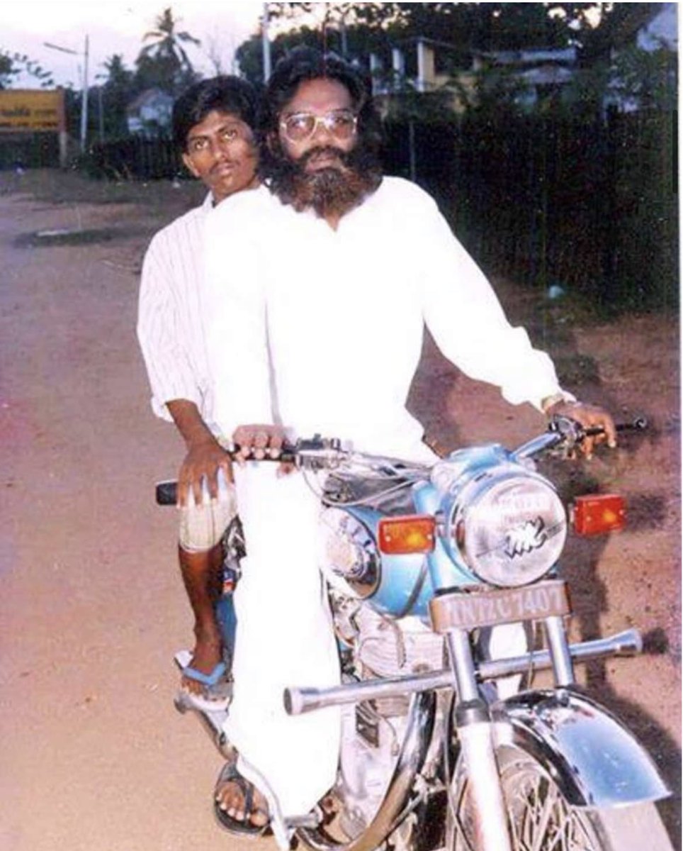 தேவேந்திர குல வேளாளர்களை பட்டியலை விட்டு வெளியேற்றிட அன்றே கோரிக்கை வைத்த எங்கள் மாவீரன் பசுபதியாரின் மேல் சபதமிட்டு சொல்கிறோம்
" எவன் தடுத்தாலும், அந்த எமனே தடுத்தாலும் 
பட்டியலை விட்டு வெளியேறியே தீருவோம்"
#தேர்தலை_புறக்கணிக்கும்_தேவேந்திரர்கள்