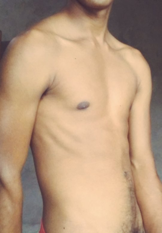 Bad_boy_ec's tweet photo. #BuenasNoches https://t.co/aCVEI3NHiz