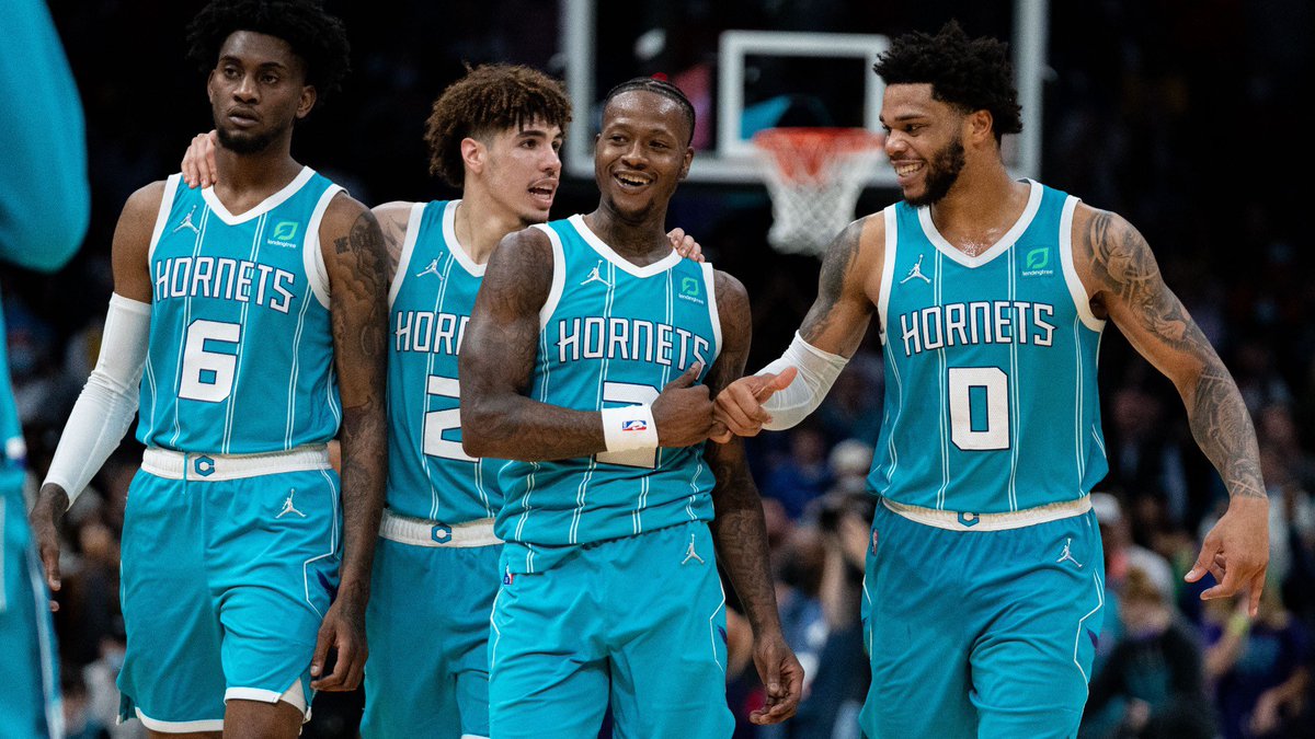 Legend123Bruno's tweet photo. CHARLOTTE POD FRIDAY NIGHT WINNER . ON 4-0 RUN LAST 4 plays . 🏀🏀🏀🏀🏀 #Charlotte #NBA #WINNER https://t.co/ZlhYS6B9ln