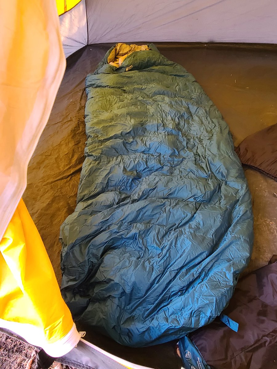 OldManBushcraft's tweet photo. First 3 day winter camping of the year.  Not a lot of snow in some places but -6C overnight. Pics taken at start of setup. Losing daylight quickly. https://t.co/kr6HitQC5A