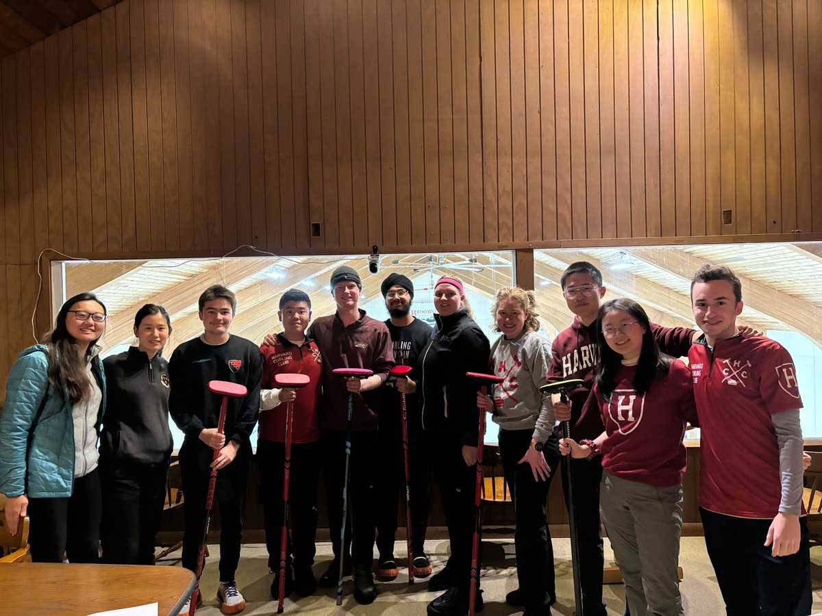 In the first draw of the Broomstones College spiel, Harvard 2 beats Navy 8-4 while Harvard 1 falls in a bout with our friends from Bowdoin. Good curling all around!

Harvard 2 plays RIT at 8am tomorrow and Harvard 1 takes on Navy at 10:30am.