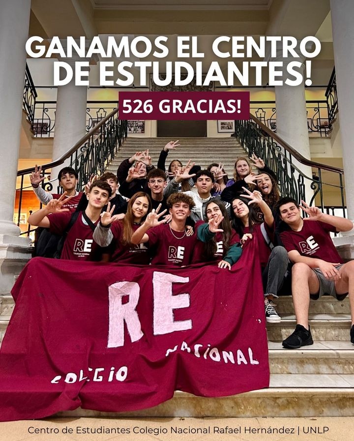 Reformismo Estudiantil es el nuevo Centro de Estudiantes del <a href="/cnlp_unlp/">CNLP</a> 💜

Queremos felicitar a este grupo de pibes y pibas que garantizarán un Centro presente. Sin dudas acá hay futuro 💪🏻

#RE