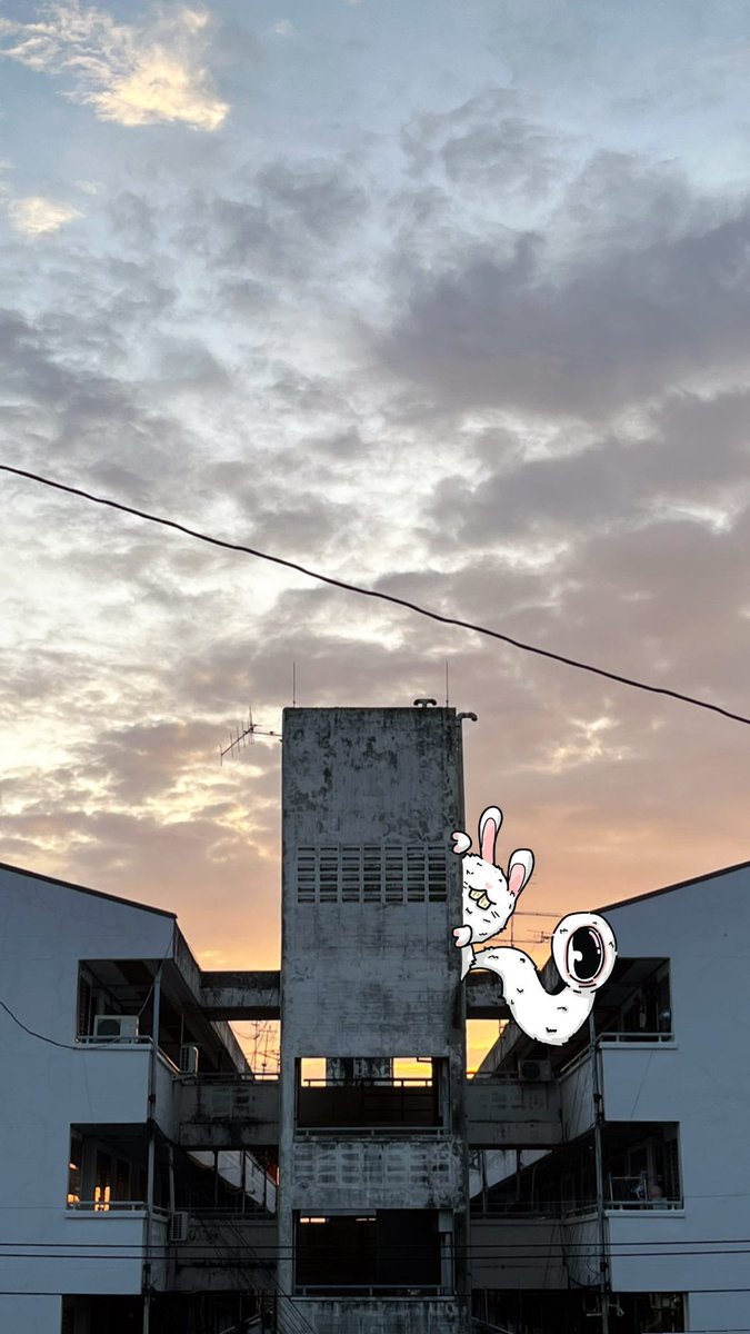 บางทีอาจจะมีสิ่งมีชีวิตแปลกๆอาศัยอยุ่บนโลกเหมือนเราก็ได้ ?