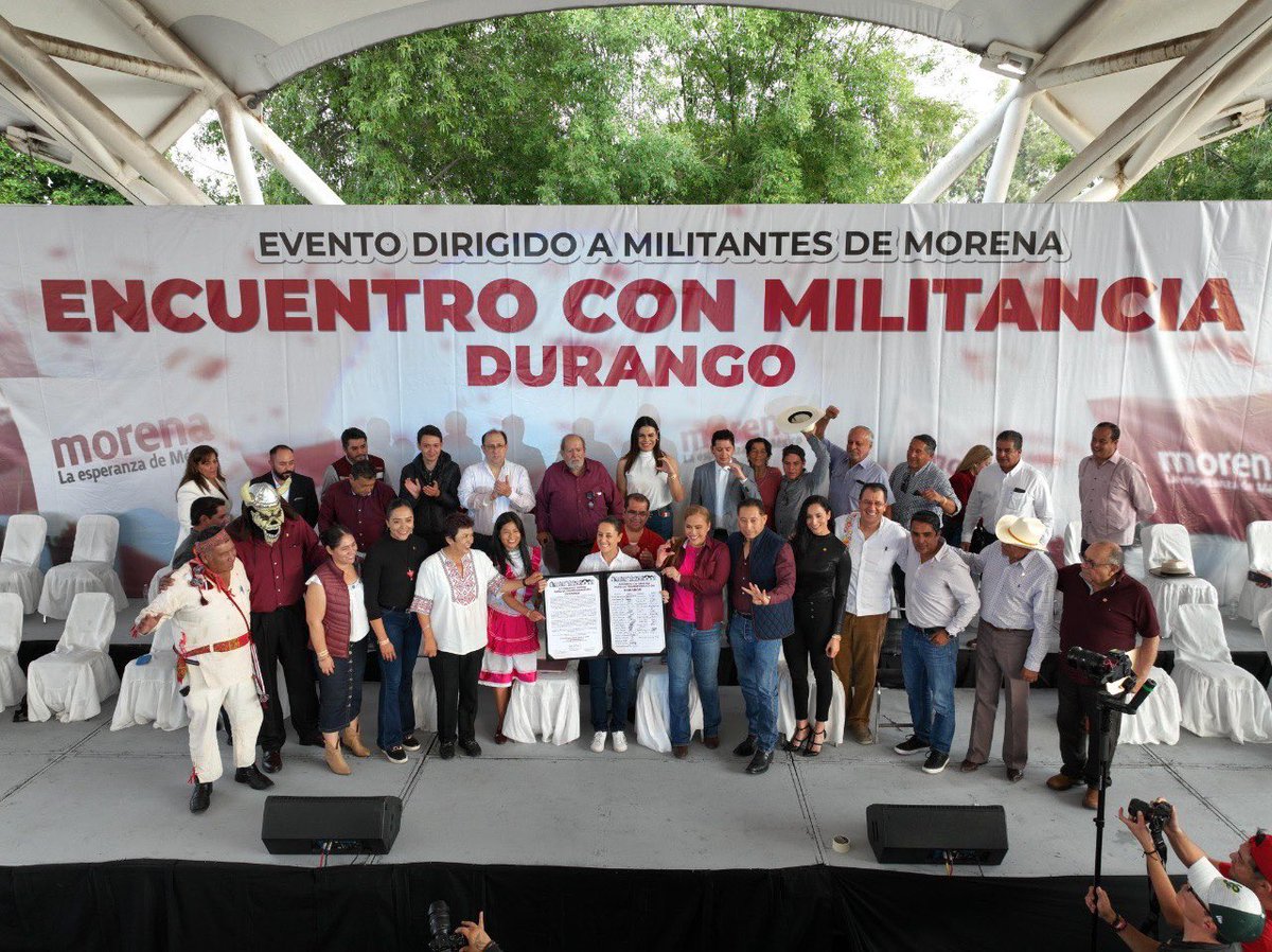 PartidoMorenaMx's tweet image. ¡Nunca, nunca vamos a traicionar al pueblo de México! ¡Siempre actuaremos con apego a nuestros principios que llevamos en el corazón!

En su encuentro con la militancia de Durango, nuestra coordinadora nacional @Claudiashein pronunció un mensaje de esperanza en el que habló de…