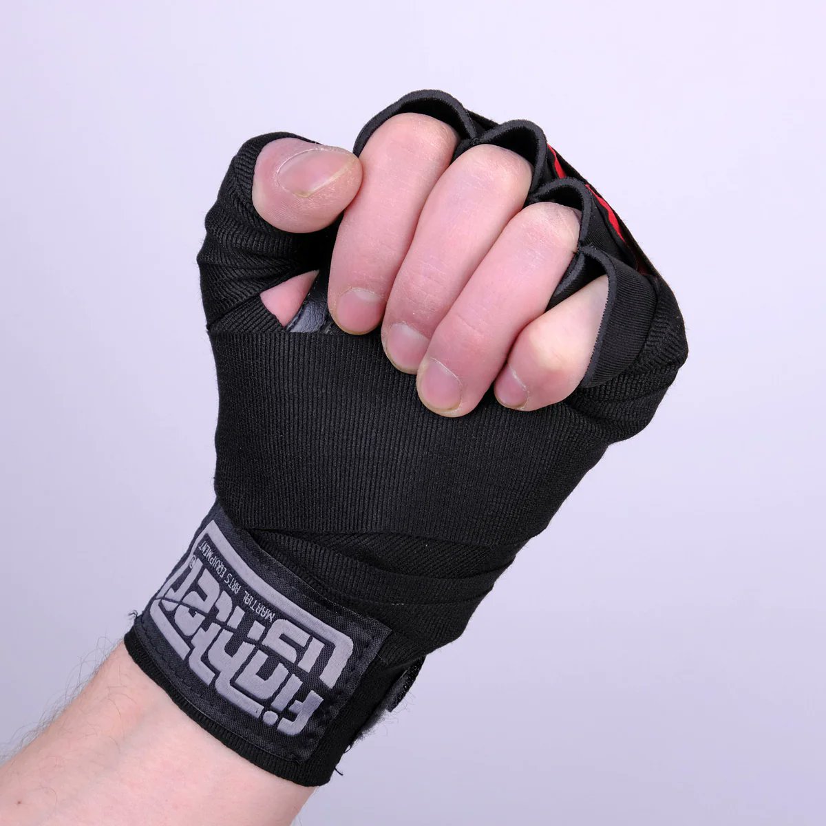 fightersecuador's tweet photo. 🏋️‍♂️ ¿Necesitas una solución rápida y sencilla para tus vendas?

¡No busques más!

Protege tus manos y entrena como un verdadero campeón con las vendas de gel Strap Fighter en negro.

¡Haz que cada golpe cuente! 👑

#EntrenamientoIntenso #Boxeo #ProtecciónTotal #FightersEcuador https://t.co/bhnt8vdqBI