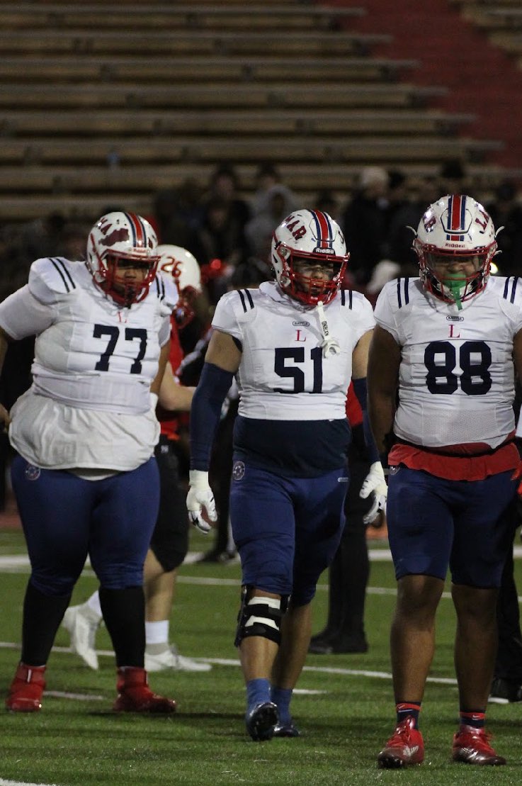 hudl.com/v/2MWLNy REGULAR SEASON HIGHLIGHTS 10-0 on to first round! Showing my ability to run block, pull, pass block, and my speed on screens.