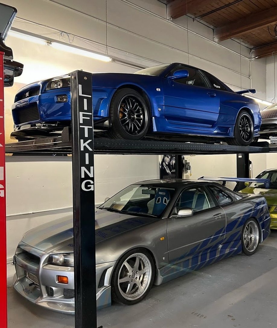 Nissan R34 Skyline GT-R