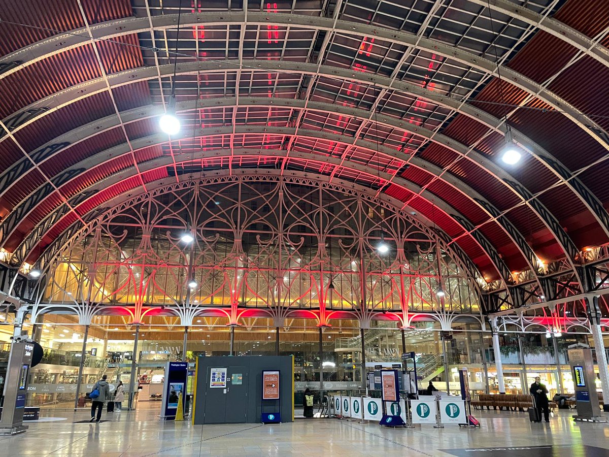 RemembeRoutes's tweet photo. Paddington Station joins #LitUpRed as the trains fall silent after #PoppiesToPaddington 4
Thank you to everyone for a busy week of keeping Remembrance Moving in 2023.
#Remembrance https://t.co/KYQ8hsPeCW