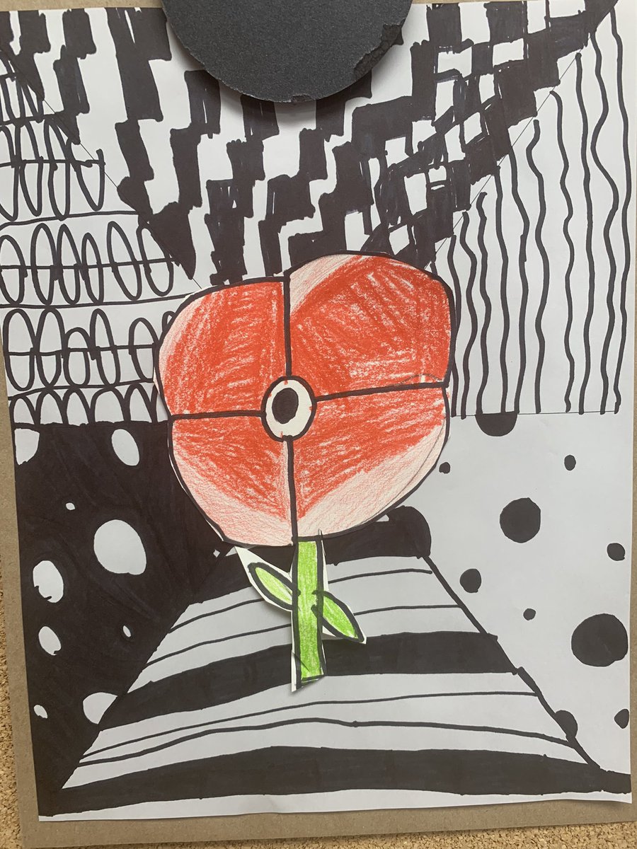 MsDsLearners's tweet photo. Students exploring the elements and principles of design with a focus on contrast and focal point https://t.co/U2pUwdezsi