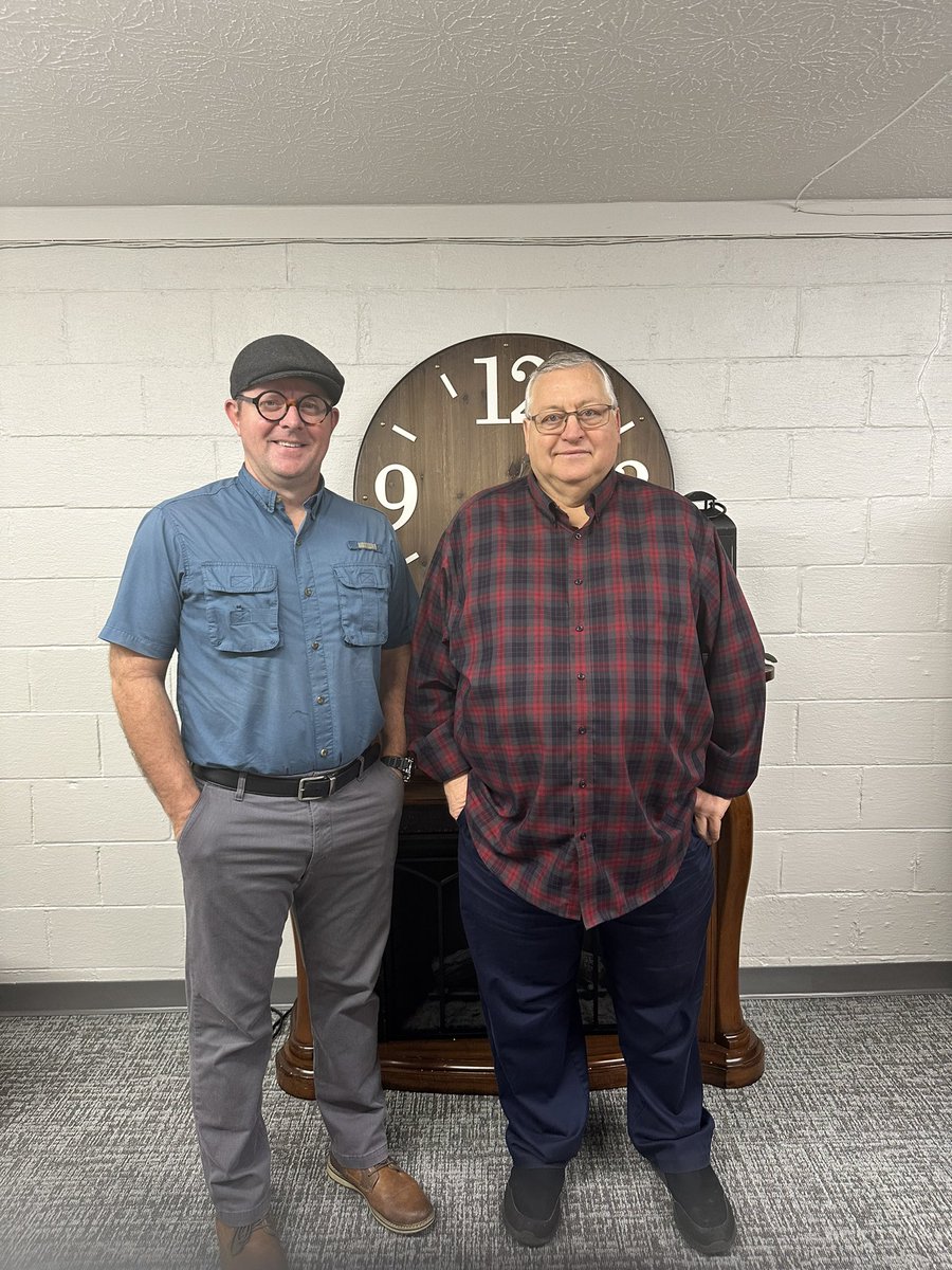 JamesChessor's tweet photo. 📚 Book Hunt Update: In East Tennessee, my daughter and I scored 200+ volumes for the KAC library – all at an amazing price! Huge shoutout to Pastor Ingram of Blue Springs Church of God for the warm hospitality and a sweet deal. @ReviewApostolic #ARkids #ARlegacy https://t.co/EGmPSk8P40