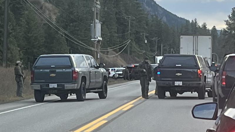 CFJC_Today's tweet photo. Police incident blocks Highway 5 near Barriere https://t.co/9uJgozrxae #Kamloops https://t.co/e1jx6fgvf3