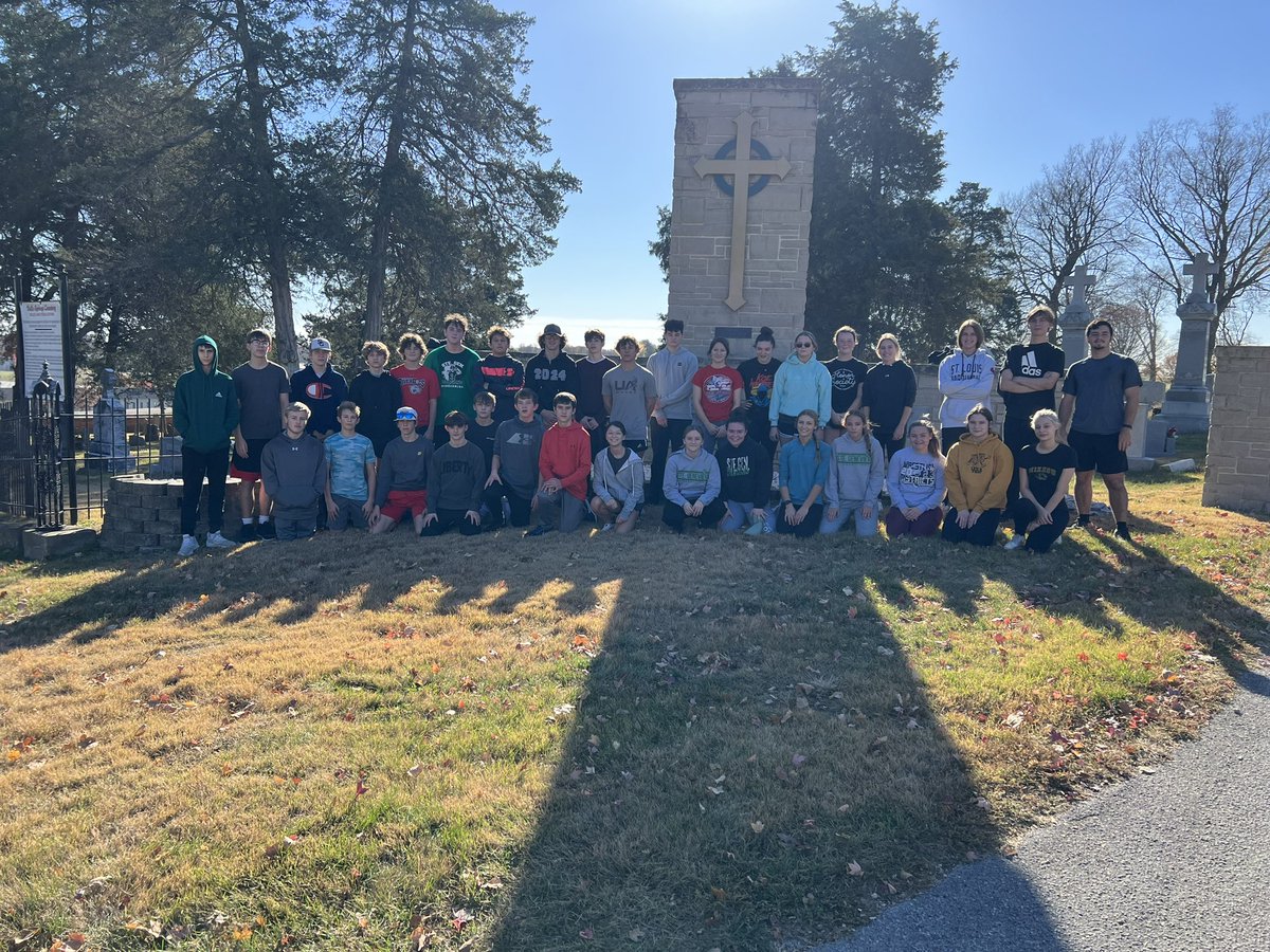 SGHS Wrestling  Annual Veterans Day Silent Run.  Thank you to the past, present and future veterans and families.