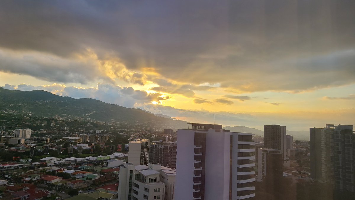 ruthkalinka's tweet image. Quién está en San José, Costa Rica esta noche? Quedo aquí por 2 noches para el taller de #WPDiversity. Enviame una mensaje si quieres cenar y andar conmigo ahora (viernes) o bailar con nosotros mañana (sábado)!

#WCSJ2023 #WordPress