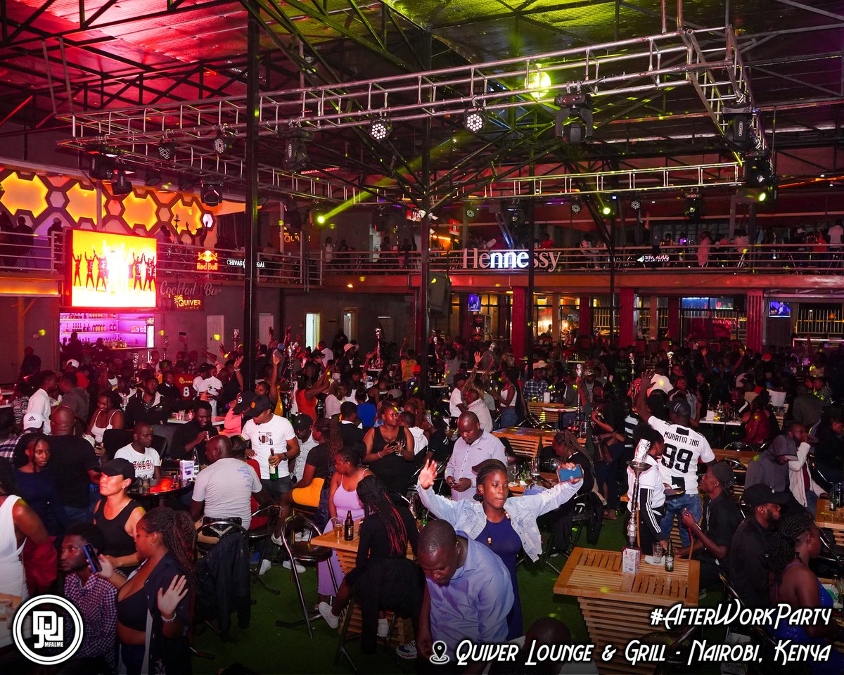 DjJoeMfalme's tweet photo. @QuiverLounge_Ke @ric_hype @hypeballo Mr. Sherehe in Nairobi, Thika Road 📌 
@quiverlounge_ke #AfterWorkFridays 🎵 🕺🏽💃 A  #JoeMfalmeLive Experience 

📸  @ric_hype 

🎤 @hypeballo https://t.co/EpTZ5VlQUn