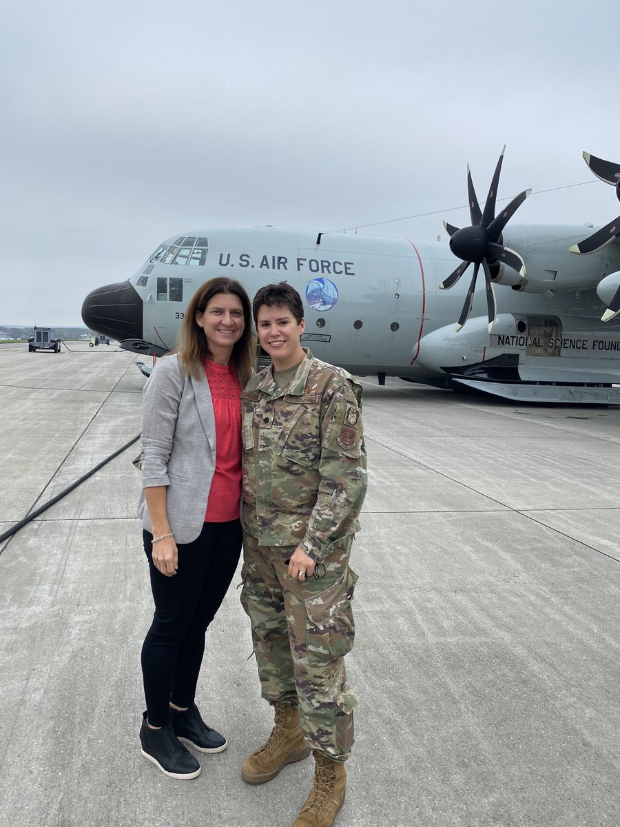 MelindaJPerson's tweet photo. Grateful for the bravery and sacrifice of all veterans this #VeteransDay. A special shout out to my incredible wife, a true hero in every sense. Thank you for your service and dedication. 🇺🇸 https://t.co/vgfcBQjQTQ