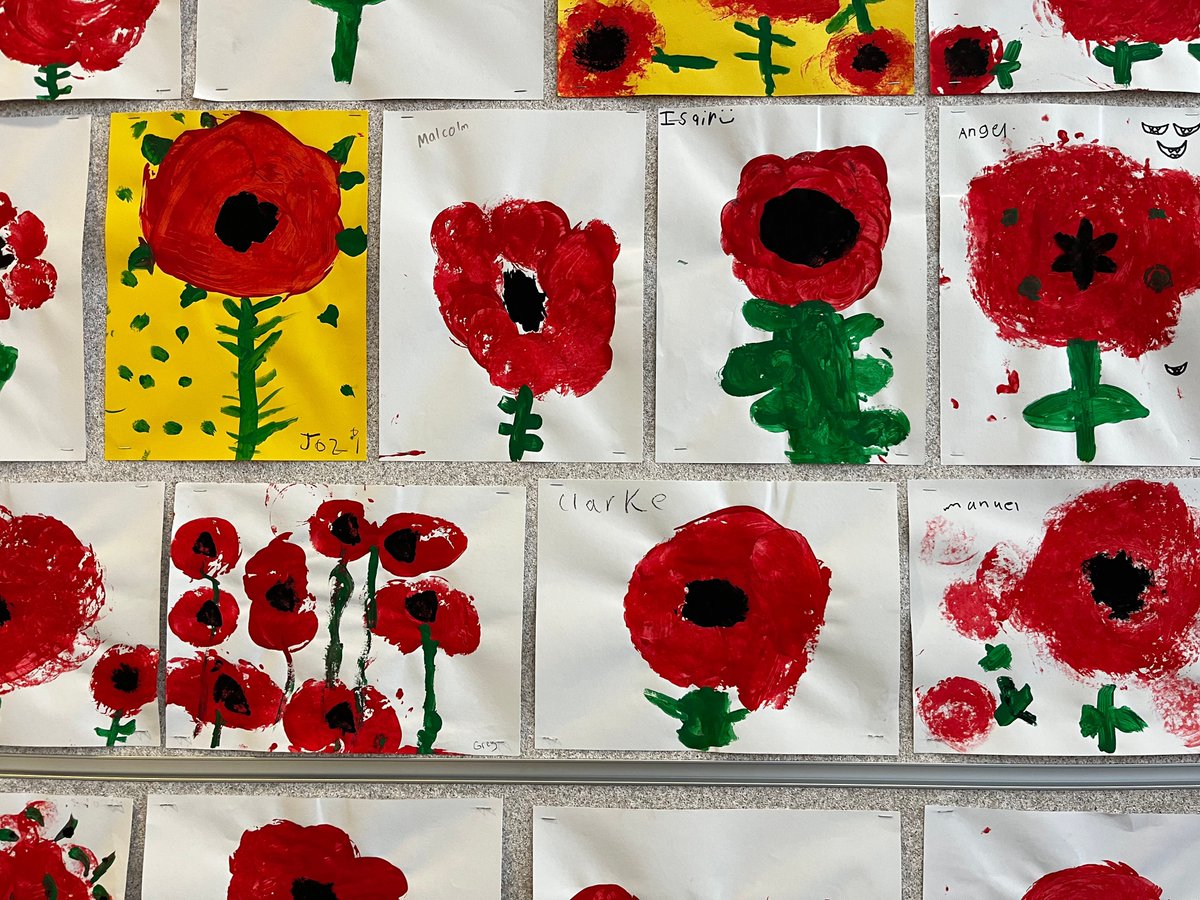 AlpineEl's tweet photo. 🇺🇸✨ Today, Alpine Elementary proudly hosted our very first Veteran's Day celebration! 🎉🎈 Gratitude fills our hearts for the incredible family, friends, and neighbors who have bravely served our country. #AlpineHeroes🙏👏 https://t.co/lWPPaq8pPk