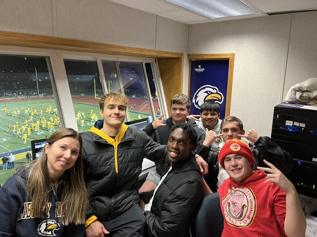 LNEagleNews's tweet photo. If you are enjoying tonight’s game from home, you have these amazing kids (and so many others not pictured) to thank! @LNHSports and @KNET_News  put in so many hours behind the scenes.  We are lucky to have them! https://t.co/8SnQehYVT3