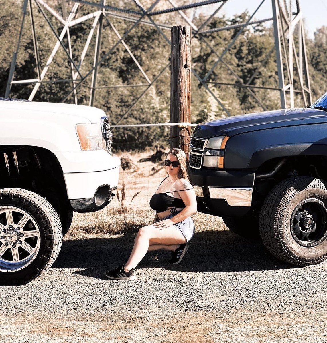 Honestly grew up being a truck girl.. love my chevys most though 🤭

#modeling #chevymodel #modellife #trucks #chevy #explore #chevylife #modeling #model #onlyfans