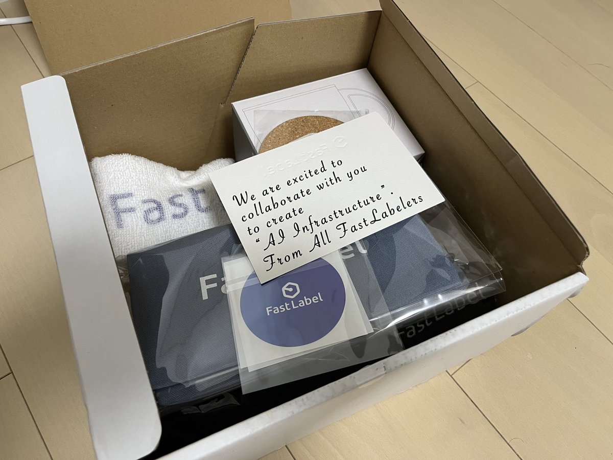 shunpei_tera's tweet image. そして会社からノベルティ届きました！
しっかり使わせてもらいます！
#Fastlabel