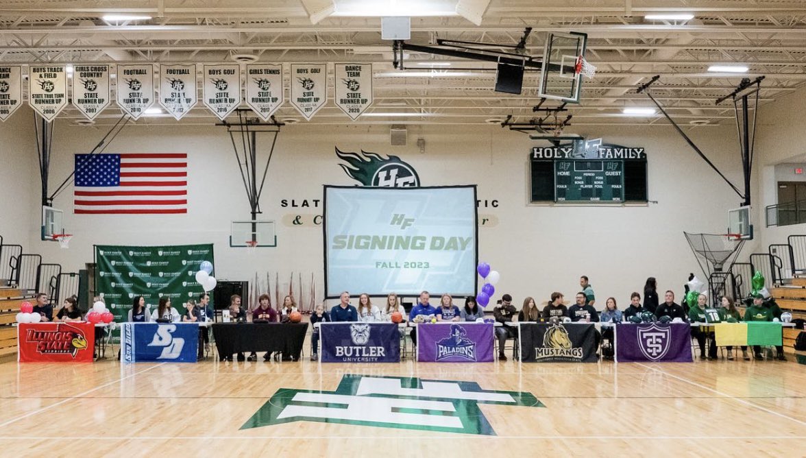 Super excited about the next 4!💜 <a href="/FurmanSoftball/">Furman Softball</a> <a href="/StaceyJW26/">Stacey Johnson-Whitfield</a> <a href="/jwint11/">John Winters</a> <a href="/CoachAHayes/">Amanda Hayes Young</a> 

Thank you <a href="/GregGranger12/">Greg Granger</a> for coming and supporting me! <a href="/18UMNRENEGADES/">Minnesota Renegades 18U National Frost</a> <a href="/MNRenegadesSB/">Minnesota Renegades</a>