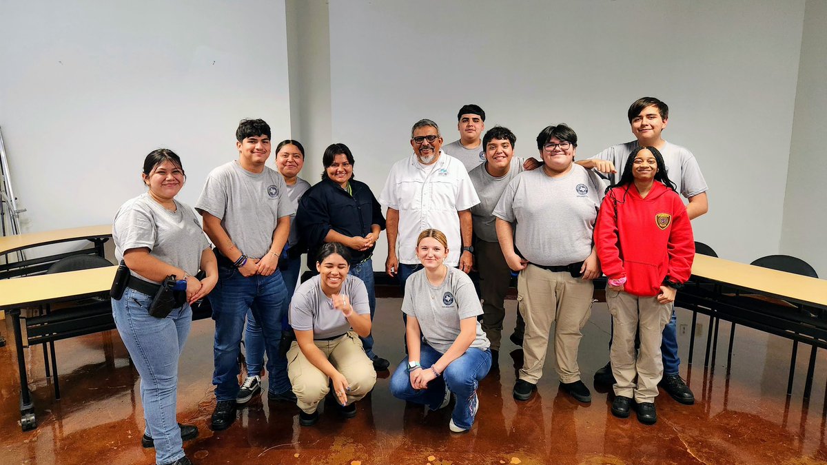The East End District wants to wish the South Central LE Explorers the best of luck as they travel to Corpus Christi to compete for state. I had the opportunity to train with them this week. Great bunch of teenagers. They will do great. @EastEndDistrict @houstonpolice