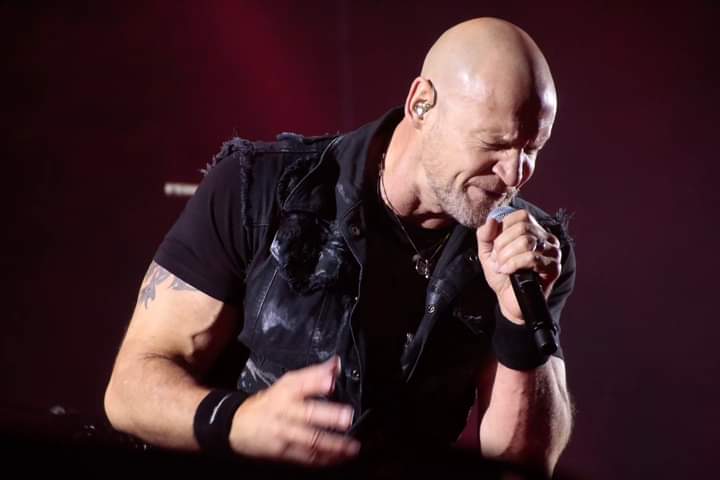 PolvoraRock's tweet photo. 🔥🥲 Aunque al principio el audio les hizo una mala pasada, @PrimalFearBand salió adelante para llevar lo mejor del power metal al primer día del @mexicometalfest  👌 

📸: @MarioZala17 / Pólvora https://t.co/YokjwG6Avt