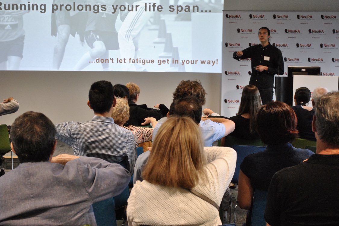 Happy to present my first 3 minute thesis talk at #neura on #running 🏃#fatigue 💪😫and #footwear 👟