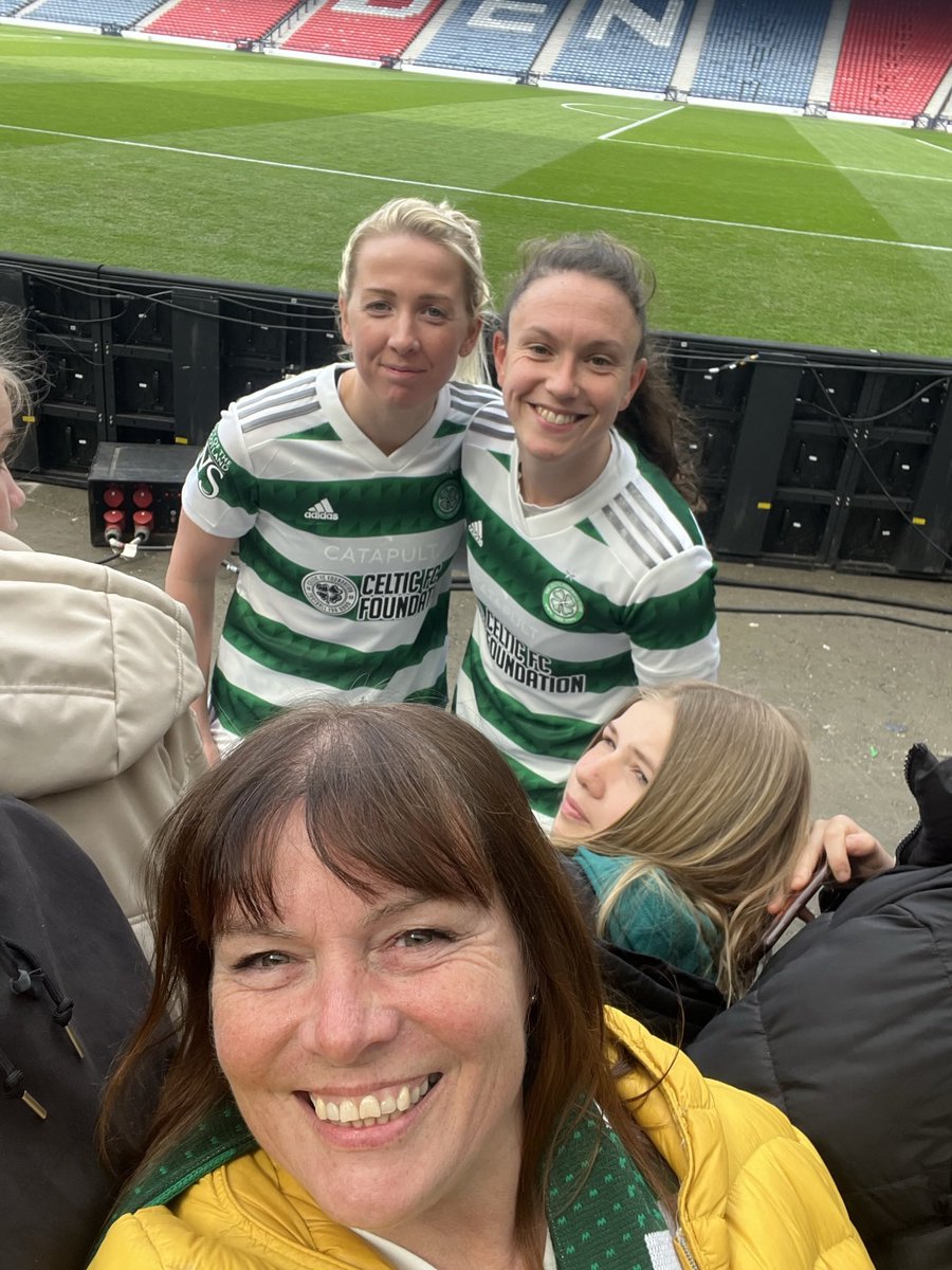 Superb performance tonight 🍀💚 <a href="/CelticFCWomen/">Celtic FC Women</a> <a href="/kellyclark_94/">Kelly Clark</a> <a href="/ChloeCraig6/">Chloé Craig</a>  proud to support you GIG 🍀