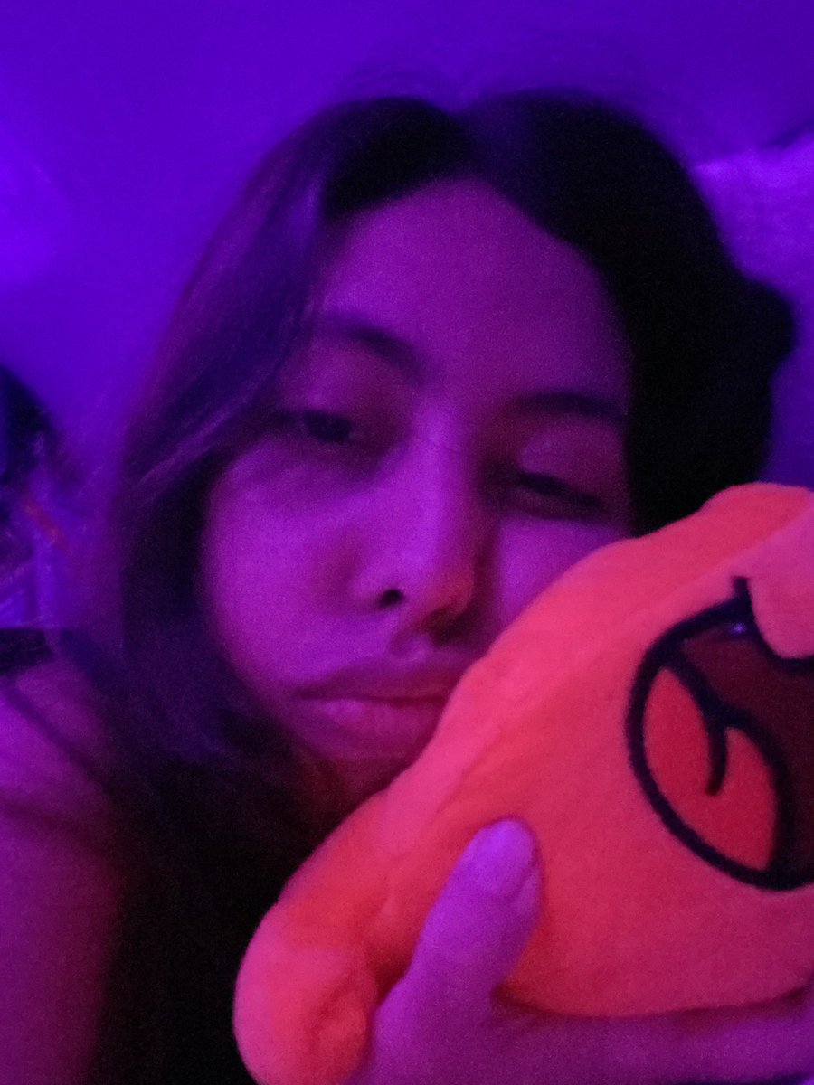 wonieemeoww's tweet photo. quote with yourself and the one song you own and no one will ever love like you do🥰 https://t.co/BQMeD0ilip