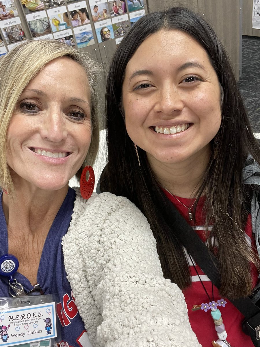 It’s so sad to say goodbye…to this ray of sunshine, but she’s off to be a first time mama. What if little Mateo is born on your birthday!? He would be the best present ever! Until February, my friend. Love you! 🩵