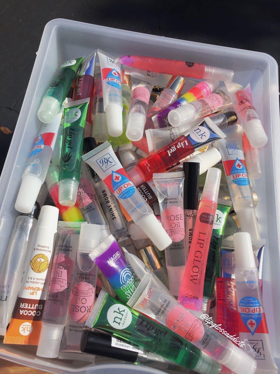 You can never have too many 💋💄