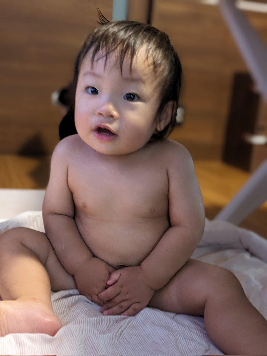t0mat0ma51's tweet photo. こんにちは😊
昨日は夫が熊本へ研修旅行に行ったので初めて息子と2人でお買い物へ🚗³₃
最近どんどん歩けるようになってきて、ゆめタウンの中も楽しそうに歩いててめっちゃ可愛かった😍✨
笑った顔思い出すとニヤける今日この頃(  ¯﹀¯  )❤❤
ギリギリショットものせちゃお😝 https://t.co/xWC6S4TkC3