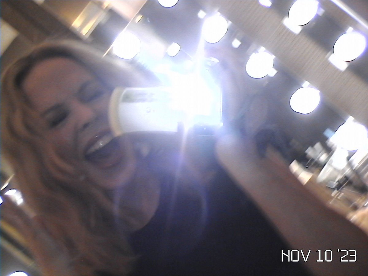 kylieminogue tweet picture