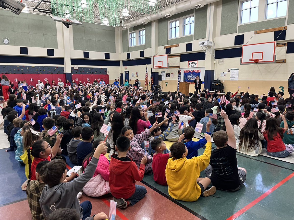 NISDDriggers's tweet photo. @NISDDriggers thanks our veterans, past and present. 🇺🇸 https://t.co/zuYT0Rv962