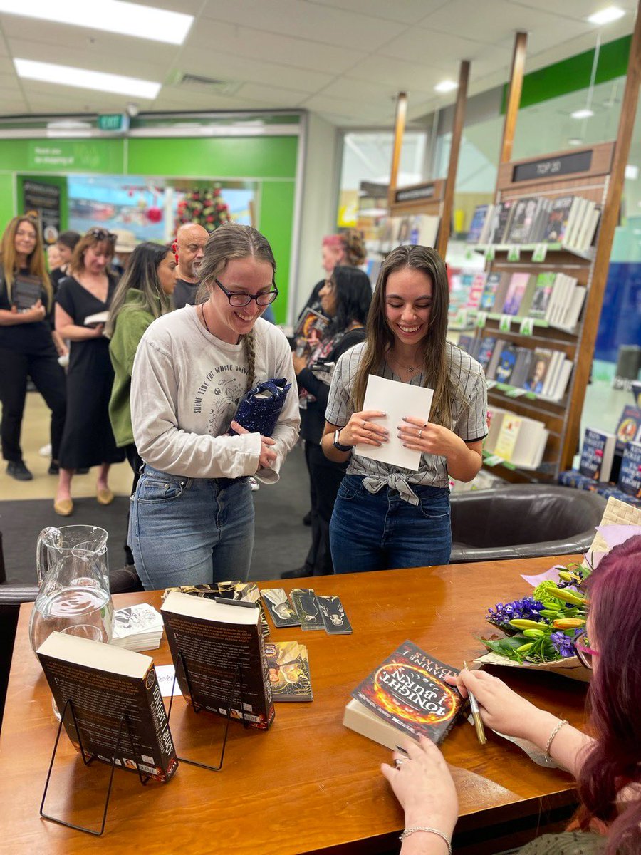 My launch party this week was so much fun!! I adored every minute! Huge thank you to everyone who came out to celebrate! 🥰🥰🥰 @HachetteNZ @HachetteAus @orbitbooks @paperplusnz @verbwellington