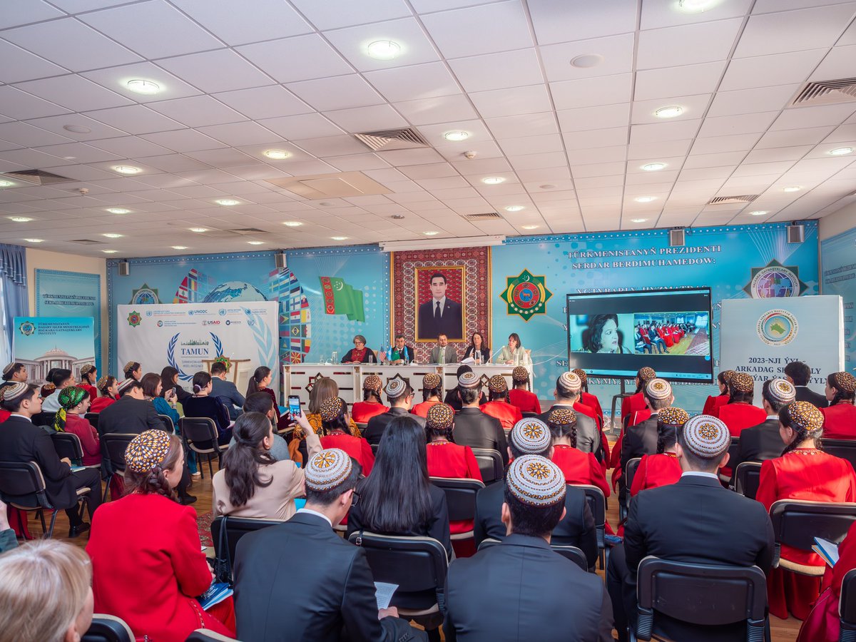 UN_OCT's tweet photo. 📰Today, @un_oct in partnership with @unrcca, @unodc_roca, @ohchrasia, @UN_Turkmenistan &amp; @usaidasia @winrockintl launched the Turkmenistan Ashgabat Model UN #TAMUN regional conference for #youth of #CentralAsia 🇰🇿🇰🇬🇹🇯🇹🇲🇺🇿

#UNiteToCounterTerrorism #UNCCT https://t.co/OTJuRVY2FH