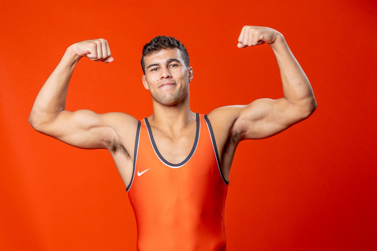 CowboyWrestling's tweet image. 157 l That&apos;s another W!

Jalin Harper holds off Nick Delp in the third for a 5-4 decision!

OSU 20, BUCK 0

#HomeOfWrestling l #GoPokes