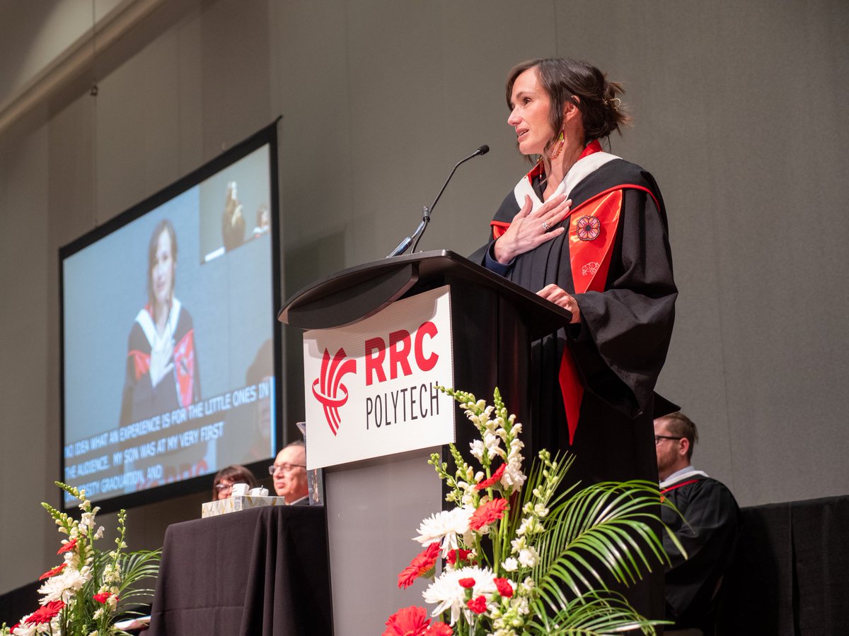 reneecable's tweet image. A highlight from my first week of convocations as Minister of Advanced Education and Training. Congrats to all of the accomplished ⁩graduates! I am so beyond proud of you and can’t wait to see what you’ll accomplish next. 📸: ⁦@RRC⁩ #mbpoli #mbed #EducationOpensDoors