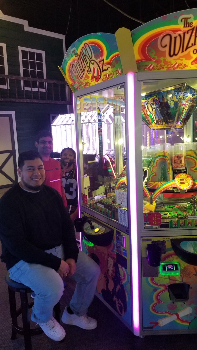 KonovalovaLab's tweet image. @AMitchellLab and @KonovalovaLab envelope biogenesis supergroup meetings are always so much fun!