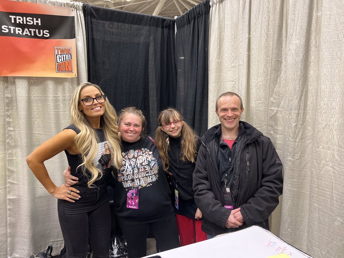 @trishstratuscom @thewillpro @ringthebelleds @bigeventny We had a great time meeting you! Thank you for making it a memorable experience. #ThankYouTrish #BadGirlTour