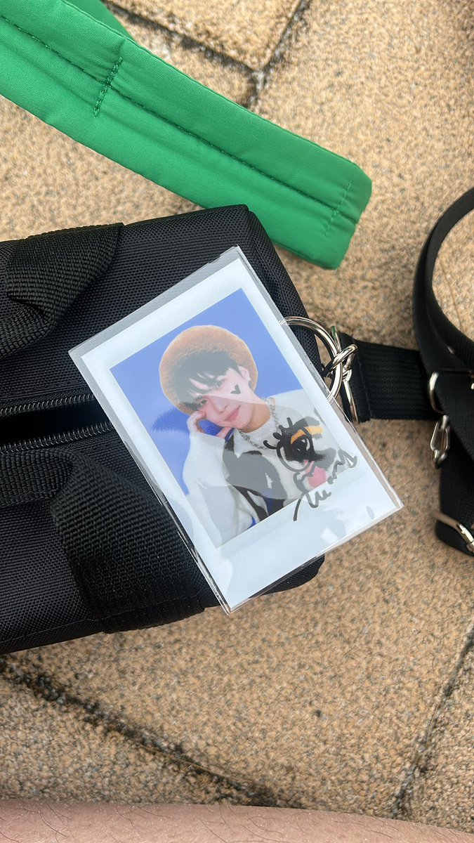 에이스 팬콘 MD 포카 교환 

저: 
동훈 키링, 증명사진 
와우 응원봉 파우치

님: 준희 키링, 증명사진, 응원봉 파우치

dm주세요!!!
