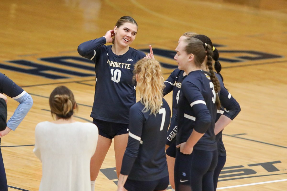 MarquetteVB's tweet photo. Jenna Reitsma has nine kills and seven aces in a 25-17, 25-15, 25-19 sweep of Georgetown on Friday evening in D.C. #WeAreMarquette

STATS/RECAP ⬇️
https://t.co/iYhOi0LSp6 https://t.co/8Q31hlJuZM