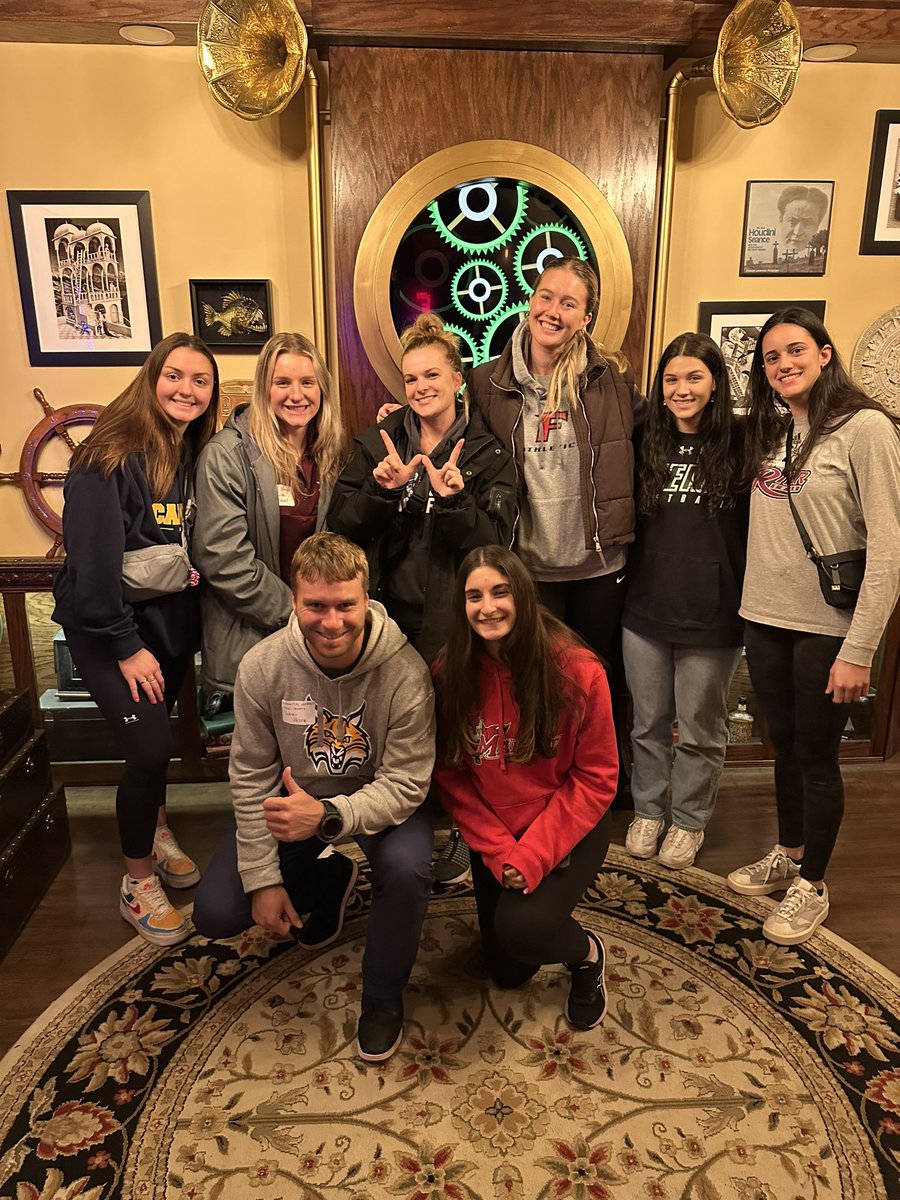 Rounding out the day utilizing our leadership skills with an escape room! All teams beat the clock but some had more success than others 🧐