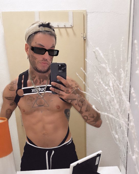 @outtox need someone to take it off. https://t.co/upycG5rPlH<a class="tags" target="_blank" title="On Twitter" href="/?out=eyJ0eXAiOiJKV1QiLCJhbGciOiJIUzUxMiJ9.eyJpYXQiOjE3MjA5MjE0MzQsImlzcyI6InR3cG9ybnN0YXJzLmNvbSIsIm5iZiI6MTcyMDkyMTQzNCwiZXhwIjoxNzUyNDU3NDM0LCJyZWRpcmVjdF91cmwiOiJodHRwczovL3R3aXR0ZXIuY29tL291dHRveCJ9.gqABwxjdHBCk-jPiZ4eodP7Xs6Mb0jCKYke2K9abTVb6B5jDrV_EA6WYSop2fwFutAa_eUHQGMUfmVnsAIZUHw">@outtox</a><a href="/tag/brand"class="tags"><span>#brand</span></a><a href="/tag/silicone"class="tags"><span>#silicone</span></a><a href="/tag/cockring"class="tags"><span>#cockring</span></a><a href="/tag/gayproblems"class="tags"><span>#gayproblems</span></a>