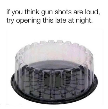 kimkomando's tweet image. Ever tried sneaking a snack late at night and this container gave you away? 😂 It&apos;s louder than you&apos;d think! Stealth mode: FAILED. For more tech and life giggles, follow @KimKomando. #LateNightSnacking #TechLaughs