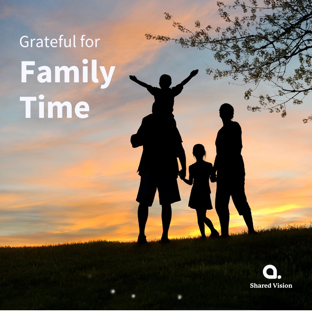 _sharedvision's tweet image. Today, we&apos;re celebrating the joy, craziness, and boundless love that family—actual or chosen—adds to our creative journey. Share your favorite family-fueled moments or tag those who never fail to be there for you. Let&apos;s share those memories! 💖 
#FamilyFuntimes #GratitudeCampaign