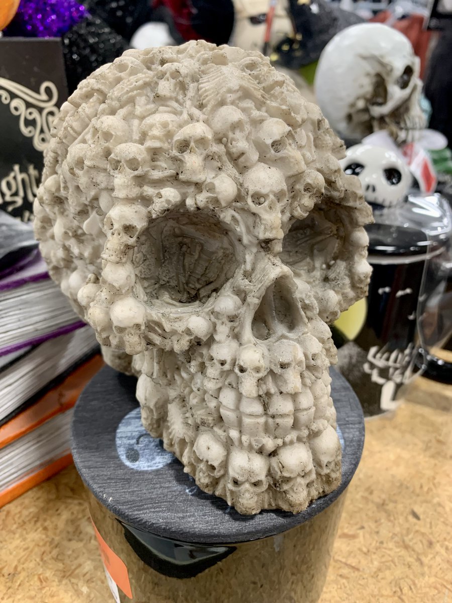 Easydoesitdude's tweet image. Scary skull in the clearance area!