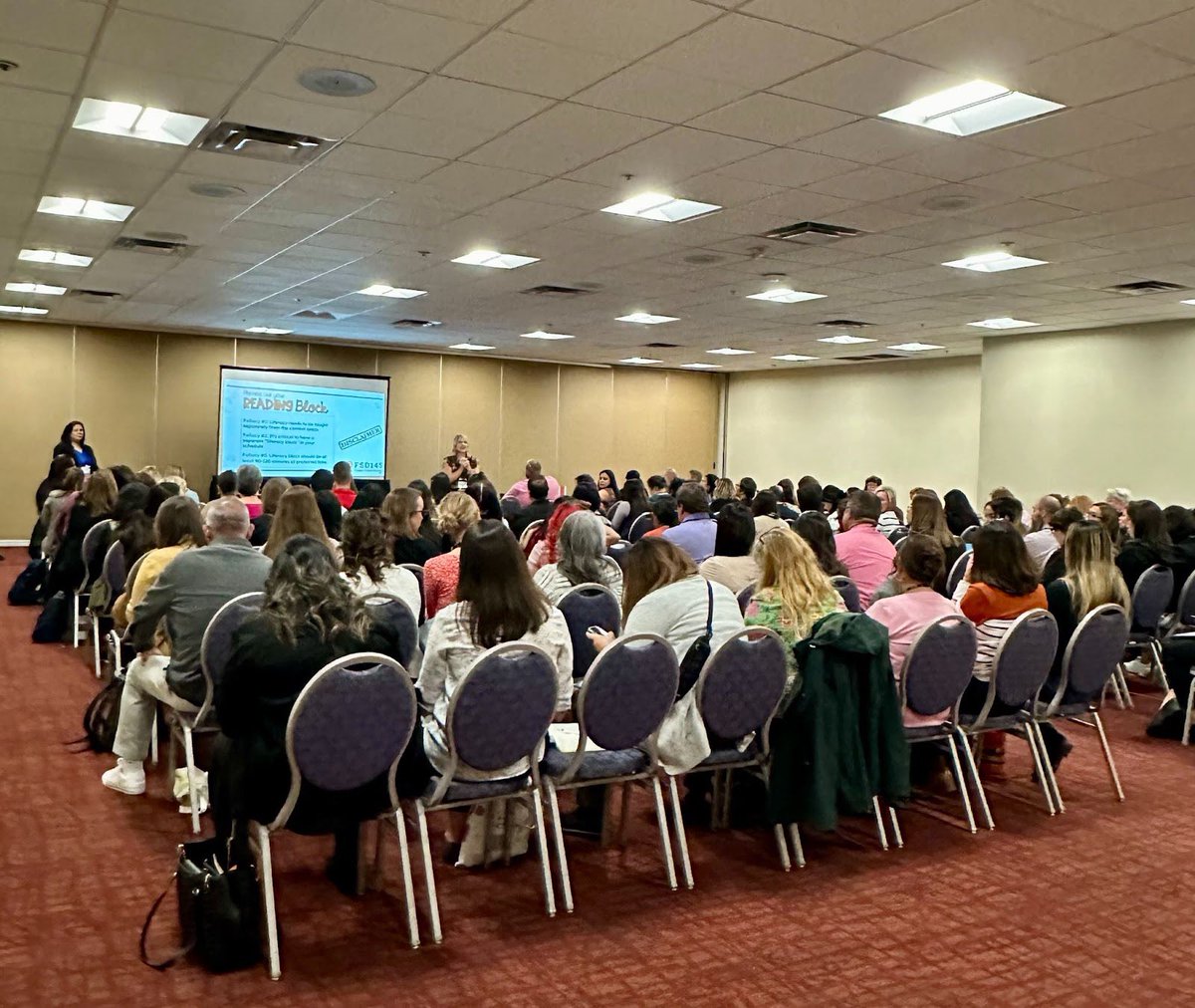 ViaEdConsulting's tweet photo. Standing room only! Thank you to all who attended our session at #LaCosecha2023. We were honored and humbled to have a full session on Thursday. The collective expertise and dedication filled the room with energy and excitement. @DLeNM
#TRIS #lc23 #duallangu #Biliteracy https://t.co/aVpNXpP9KA