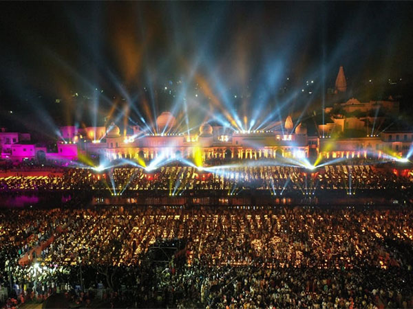24 lakh diyas at 51 ghats: Ayodhya aims to set 'World Record'; Tribals from Jharkhand to take part in Deepotsav

Read <a href="/ANI/">ANI</a> Story | aninews.in/news/national/…
#Deepotsav2023 #Ayodhya #Jharkhand